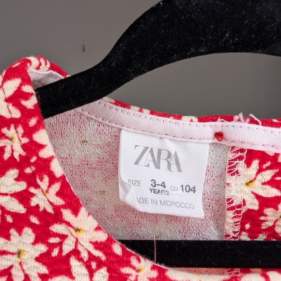 💜 2 for 30 💜 NWT Zara Red Floral Textured Ruffle Dress - Picture 3 of 3